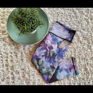 Vimmia Yoga Leggings Pants Capris Compression Crop Workout Athletic Tights